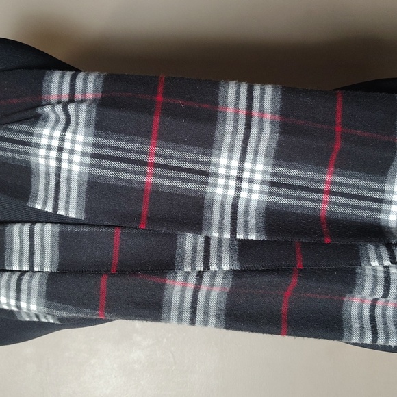 V. Fraas Black/Red/Gray Plaid Scarf W Fringe 10x60 - Picture 3 of 6